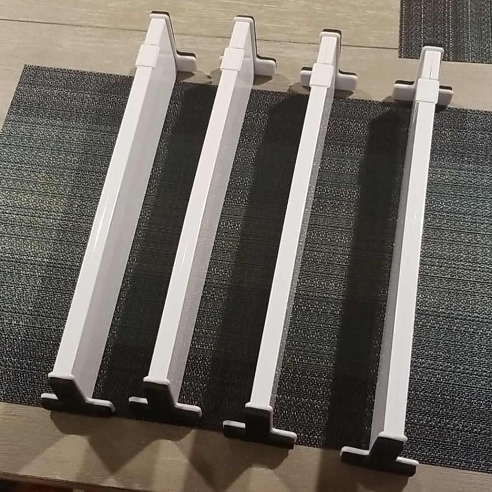 Lot of 4 drawer dividers OXO